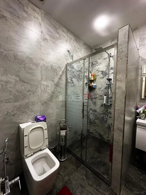 Satılır 3 otaqlı mənzil 150 m²