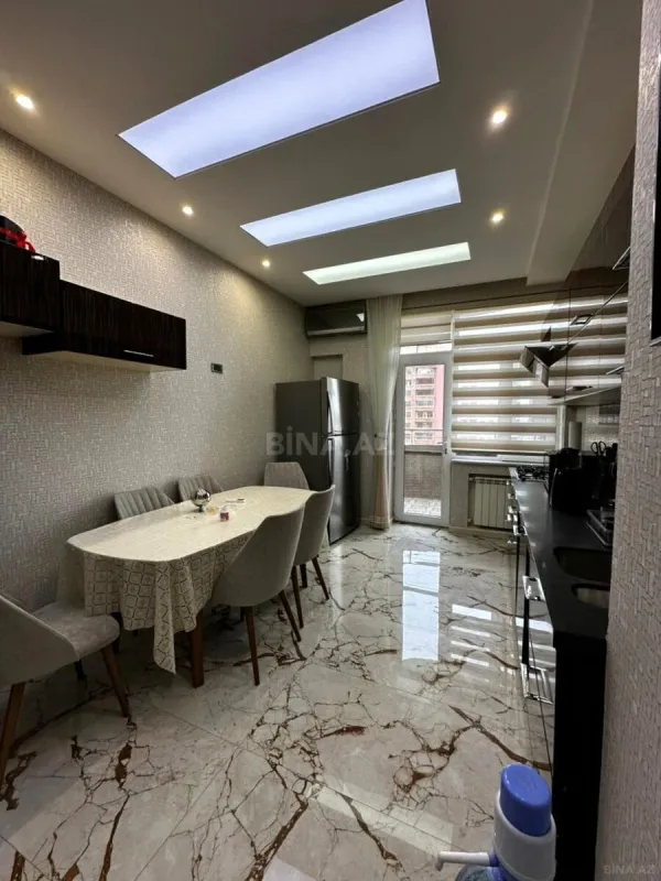 Satılır 3 otaqlı mənzil 150 m²