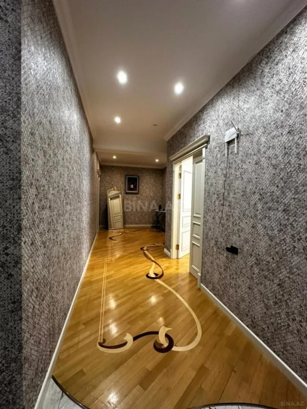 Satılır 3 otaqlı mənzil 150 m²