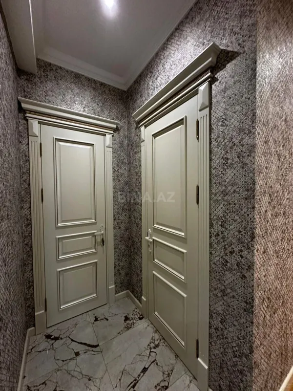 Satılır 3 otaqlı mənzil 150 m²