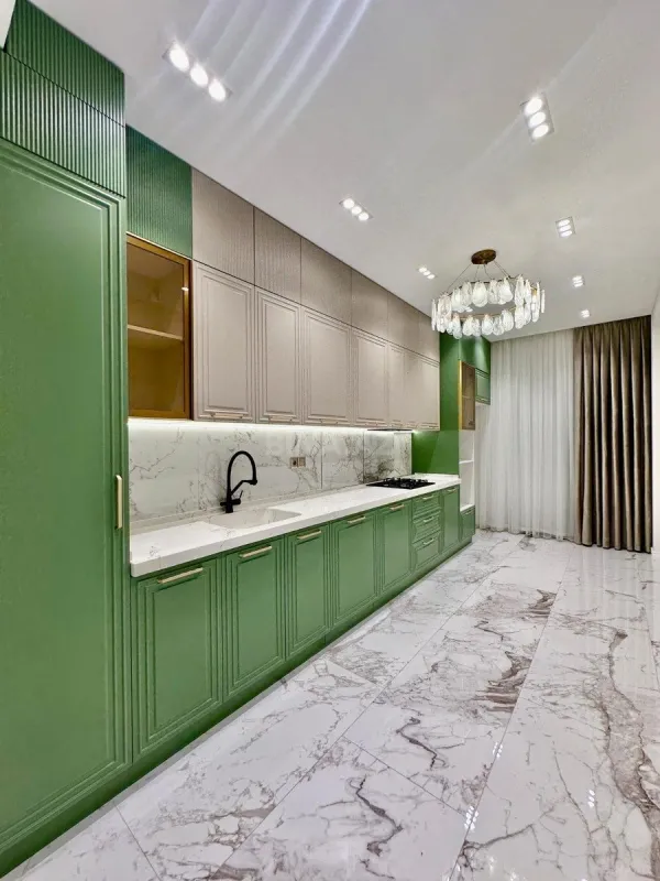 Satılır 3 otaqlı mənzil 129 m²