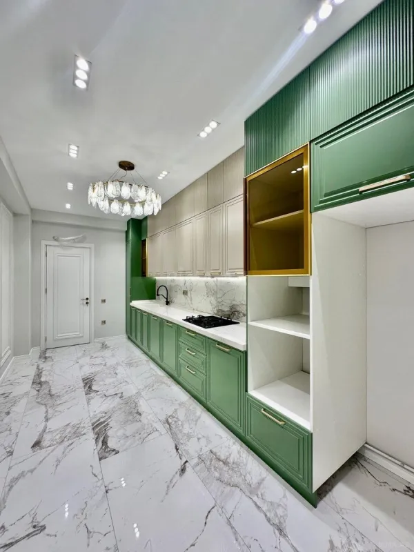 Satılır 3 otaqlı mənzil 129 m²