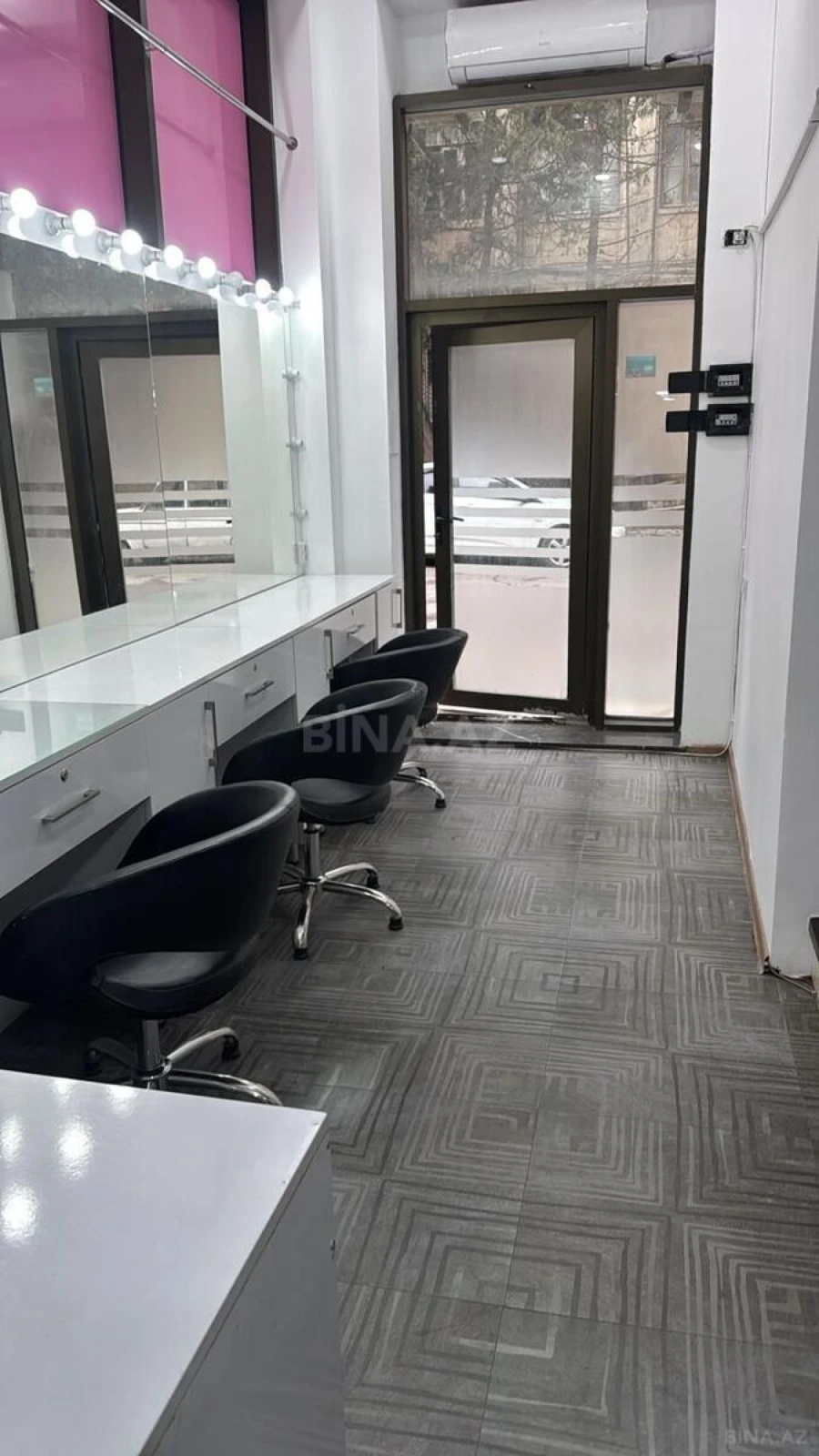 Kirayə verilir obyekt 90 m²