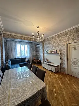 Satılır 2 otaqlı mənzil 65 m²