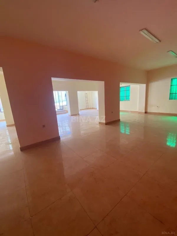 Kirayə verilir obyekt 180 m²