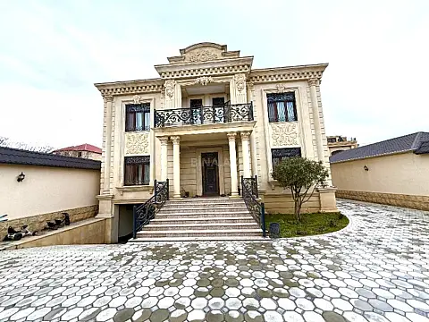 Satılır 8 otaqlı həyət evi 550 m²
