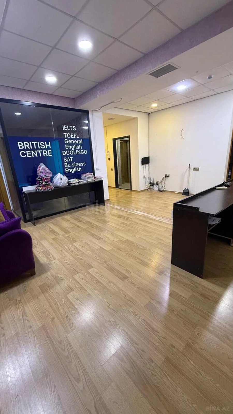 Kirayə verilir 8 otaqlı ofis 200 m²