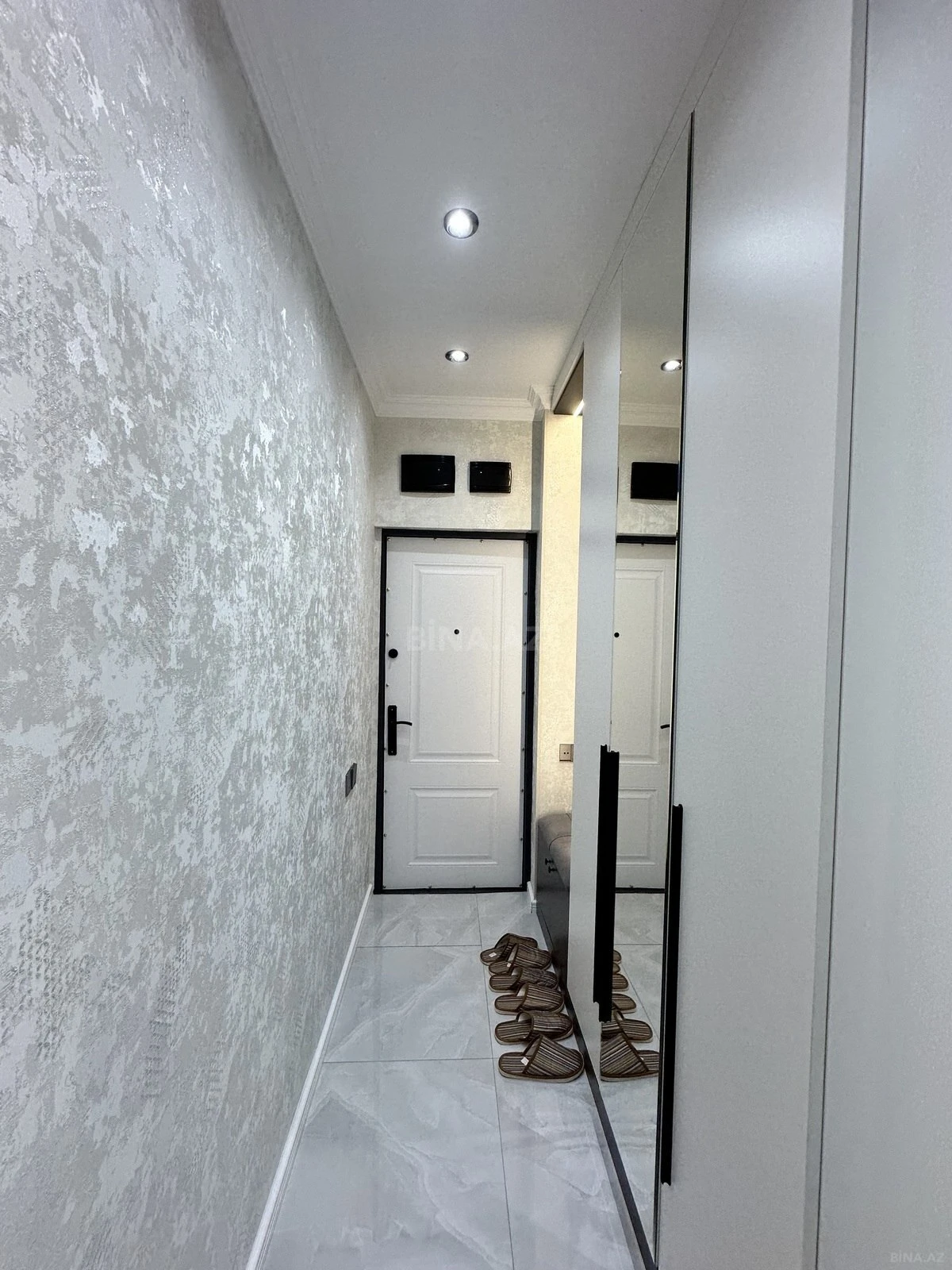 Satılır 2 otaqlı mənzil 45 m²