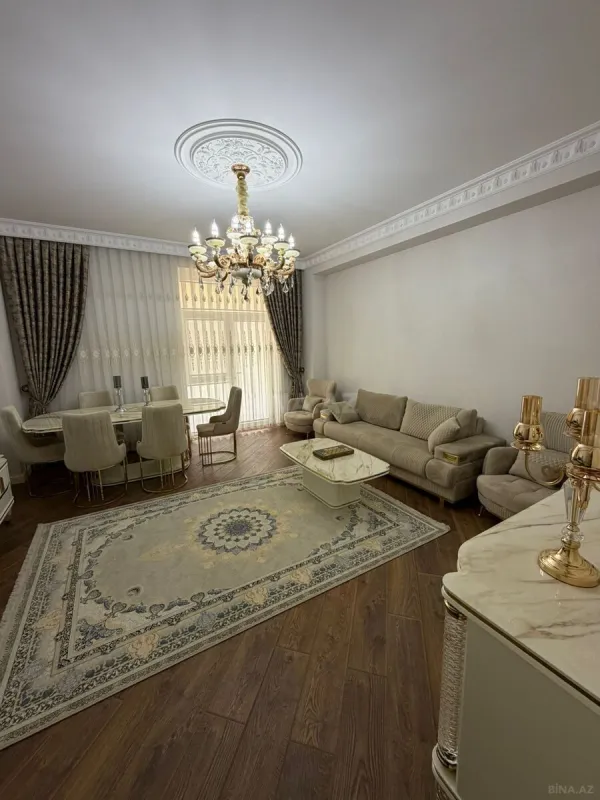 Satılır 4 otaqlı mənzil 165 m²