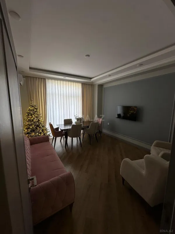 Kirayə verilir 2 otaqlı mənzil 77 m²