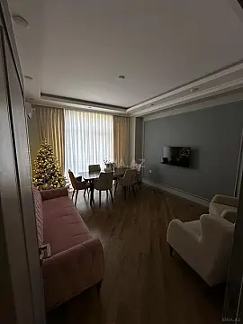 Kirayə verilir 2 otaqlı mənzil 77 m²