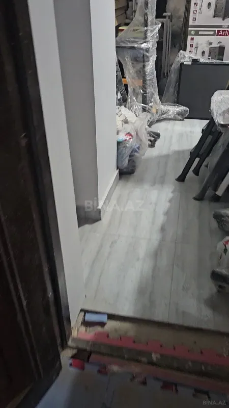 Satılır obyekt 557 m²