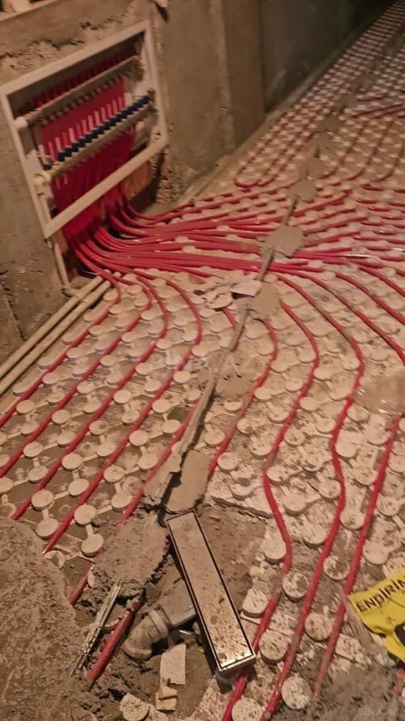 Satılır obyekt 557 m²