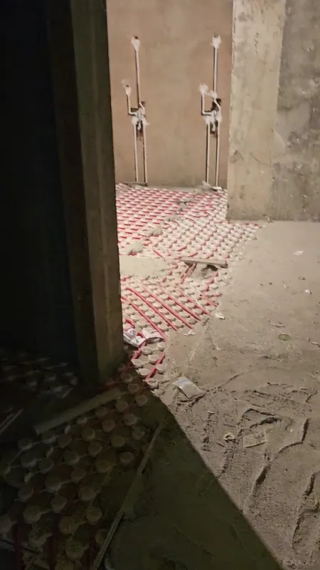 Satılır obyekt 557 m²