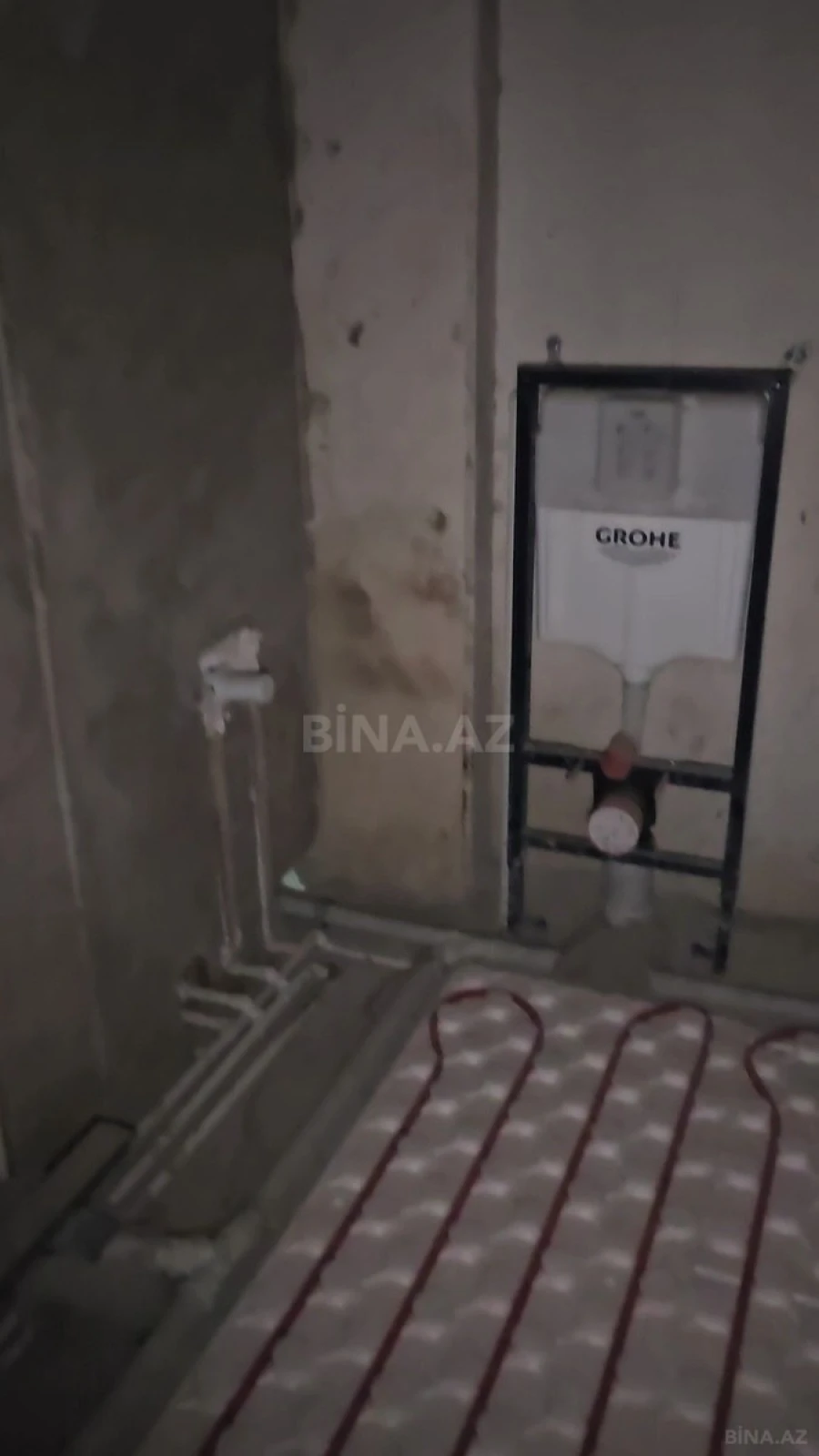 Satılır obyekt 557 m²