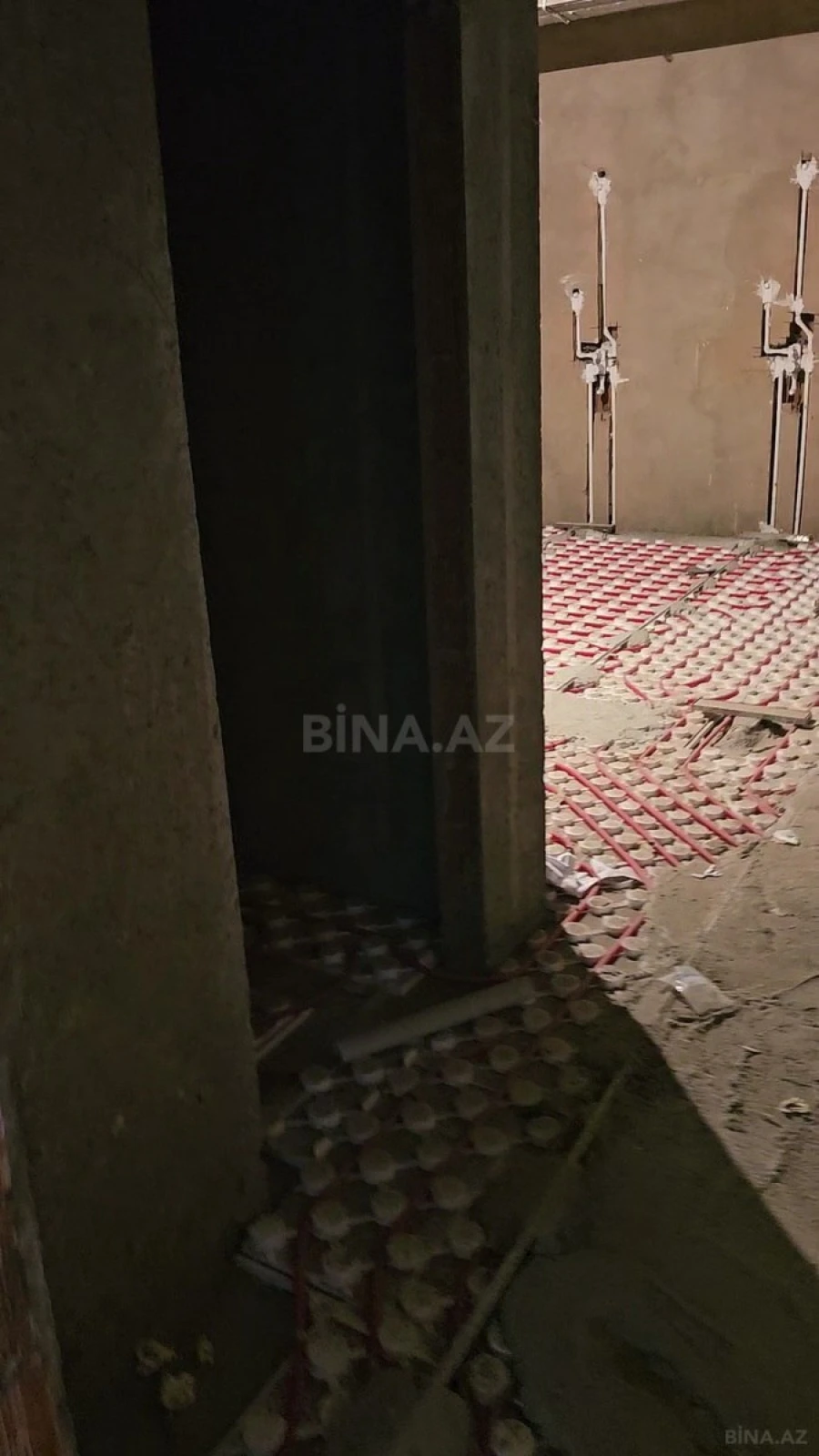 Satılır obyekt 557 m²