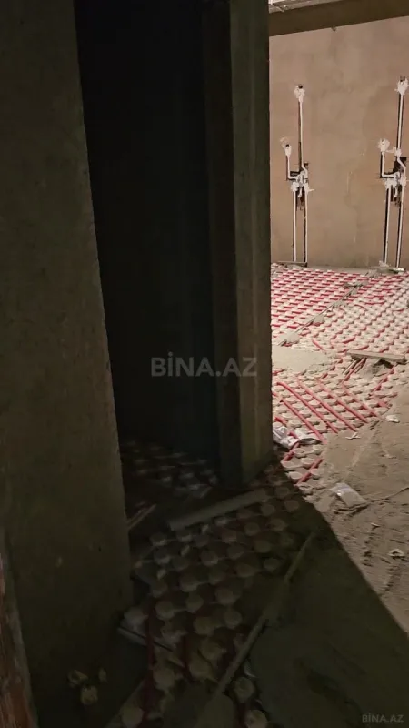 Satılır obyekt 557 m²