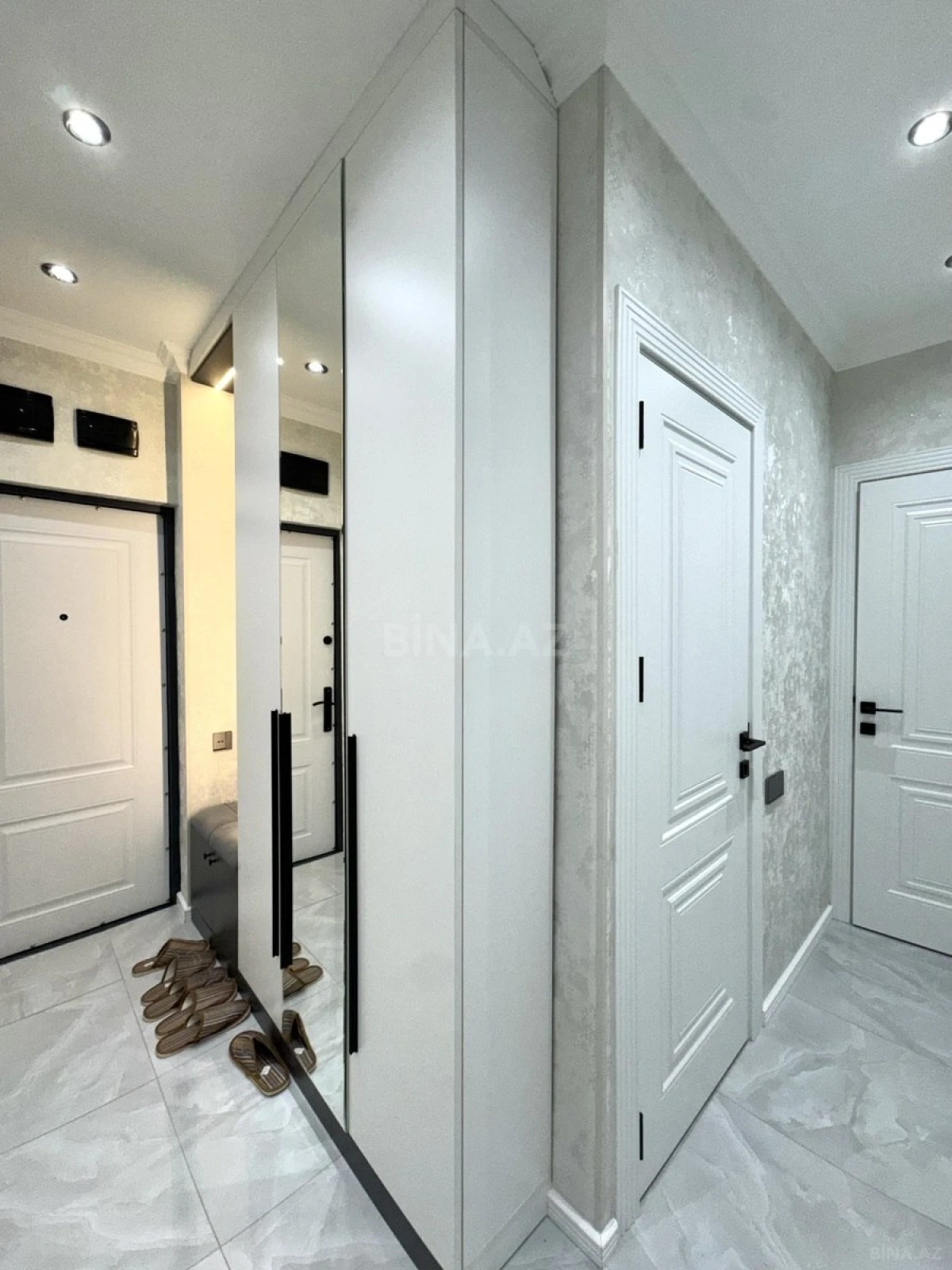 Satılır 2 otaqlı mənzil 45 m²