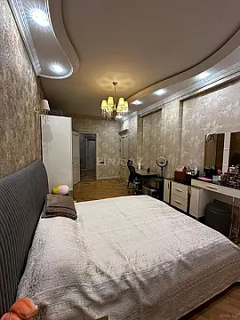 Satılır 3 otaqlı mənzil 150 m²
