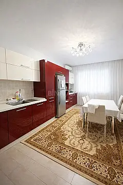 Satılır 2 otaqlı mənzil 95 m²