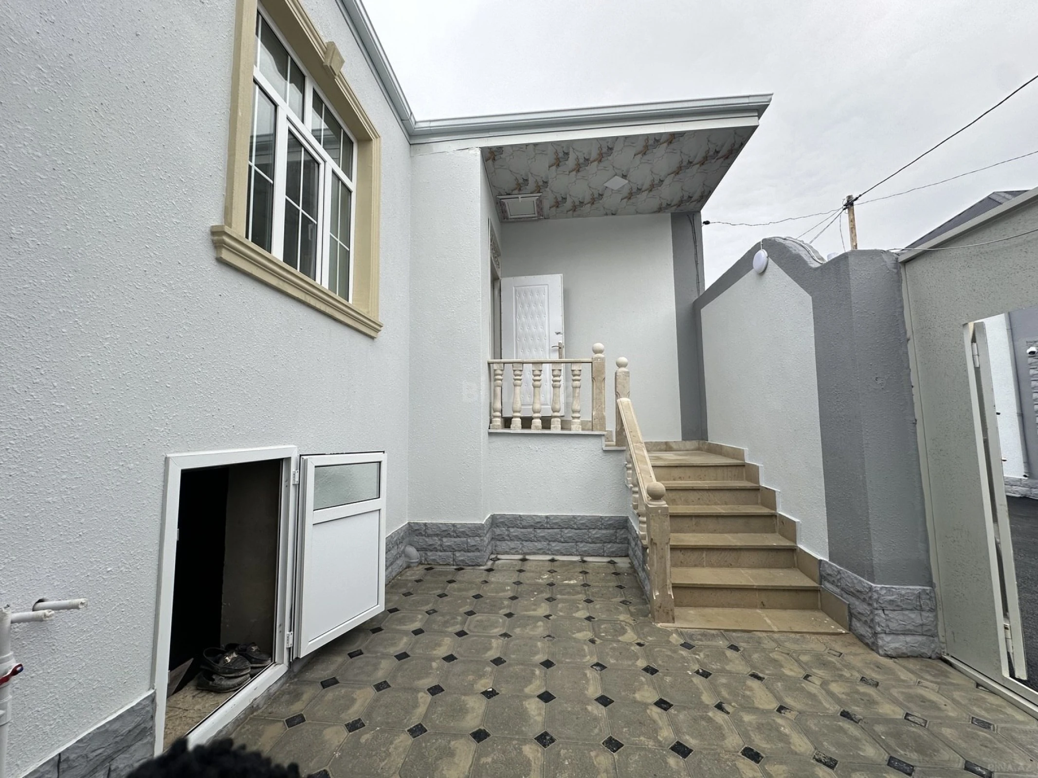 Satılır 2 otaqlı həyət evi 75 m²