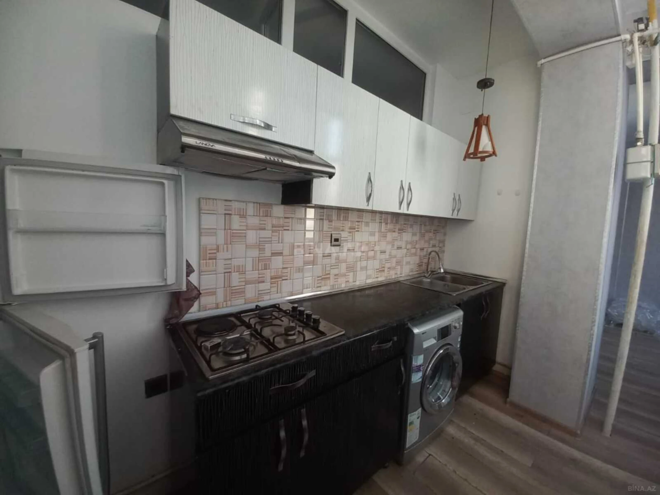 Satılır 2 otaqlı mənzil 58 m²