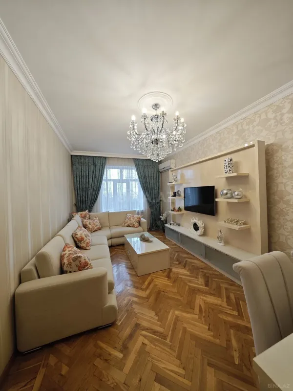 Satılır 3 otaqlı mənzil 75 m²