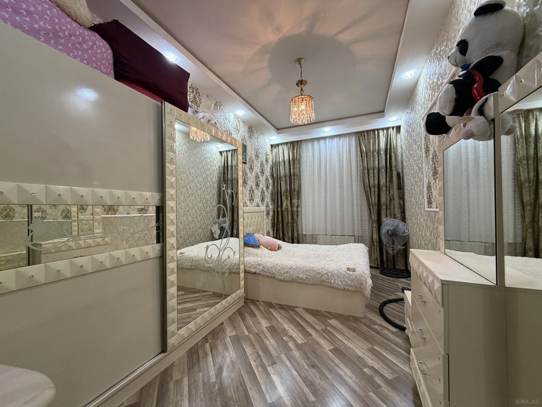 Satılır 2 otaqlı mənzil 80 m²