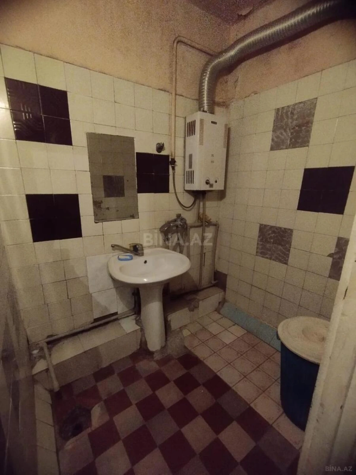 Satılır 2 otaqlı mənzil 65 m²