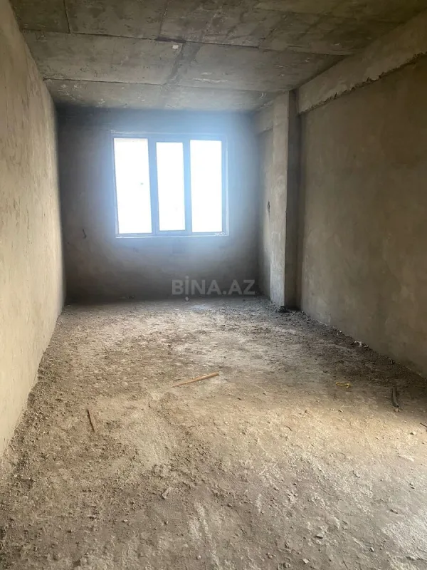 Satılır 4 otaqlı mənzil 160 m²
