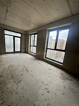 Satılır 4 otaqlı mənzil 150 m²
