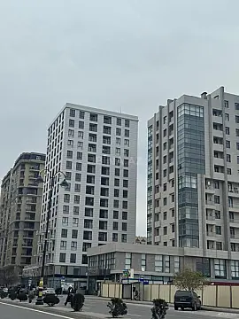 Satılır 4 otaqlı mənzil 150 m² — Bakı 4 otaq 150.00 m²