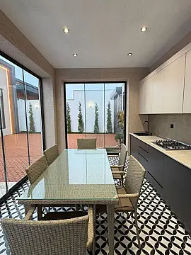 Satılır 4 otaqlı həyət evi 160 m²