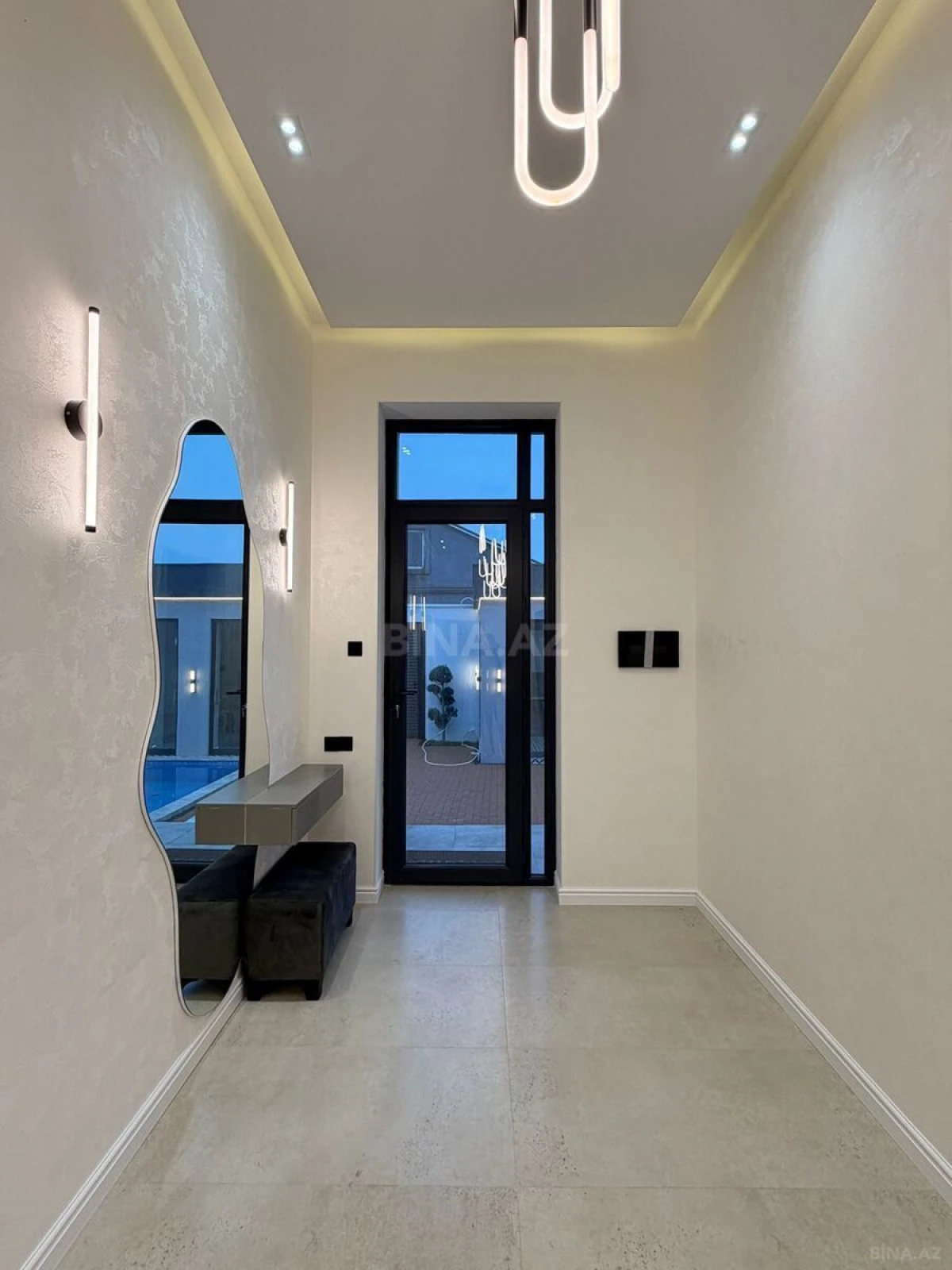Satılır 4 otaqlı həyət evi 160 m²