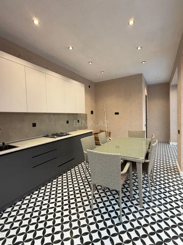 Satılır 4 otaqlı həyət evi 160 m²