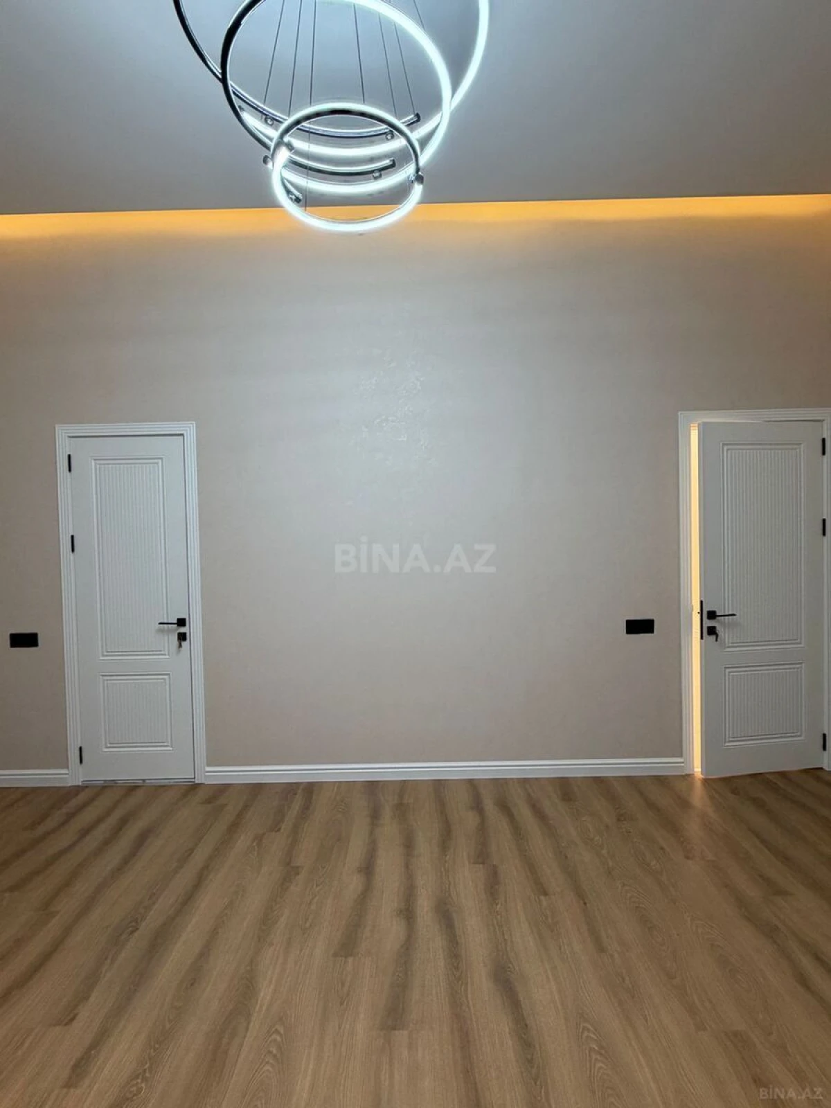 Satılır 4 otaqlı həyət evi 160 m²