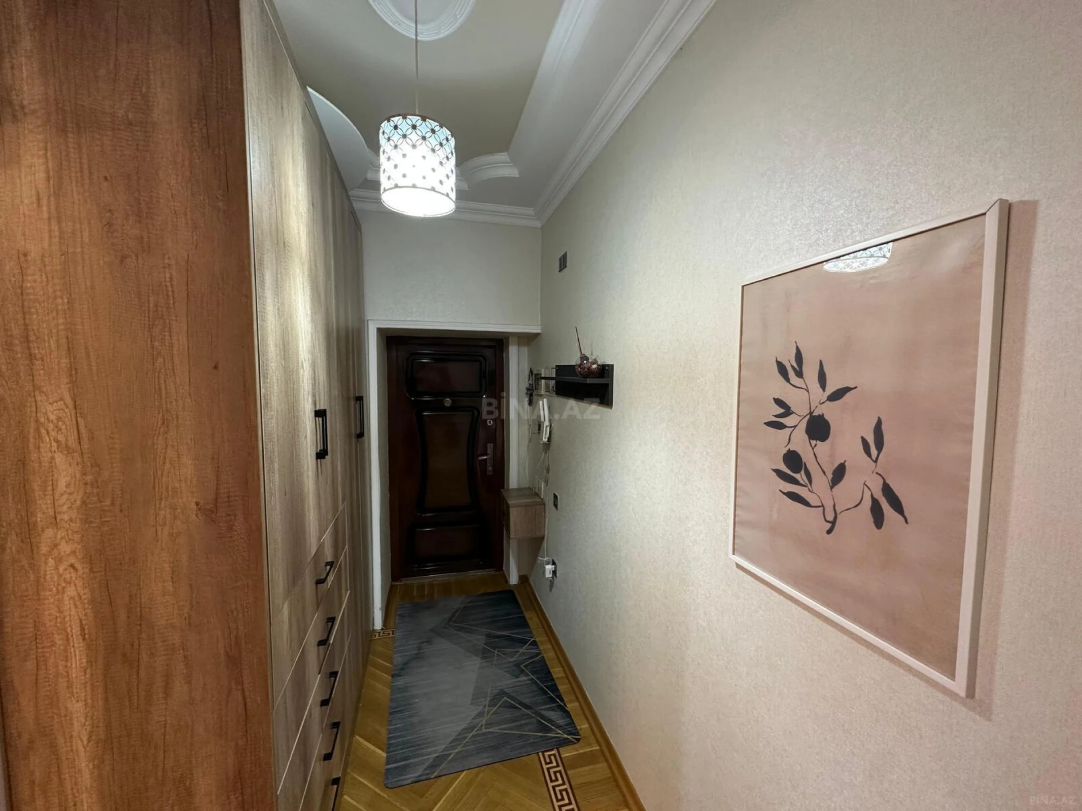 Satılır 2 otaqlı mənzil 88 m²