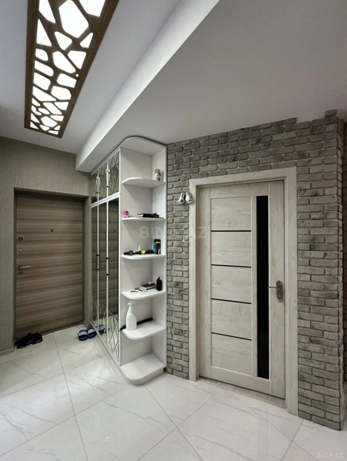 Satılır 3 otaqlı mənzil 66 m²