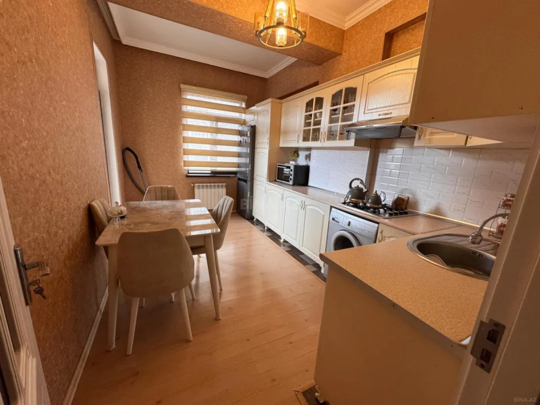 Satılır 2 otaqlı mənzil 85 m²