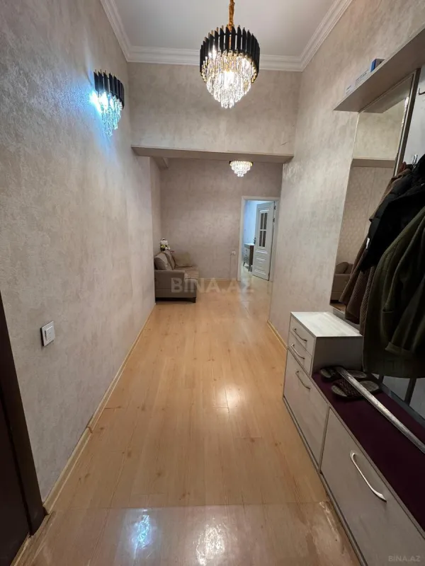 Satılır 2 otaqlı mənzil 85 m²