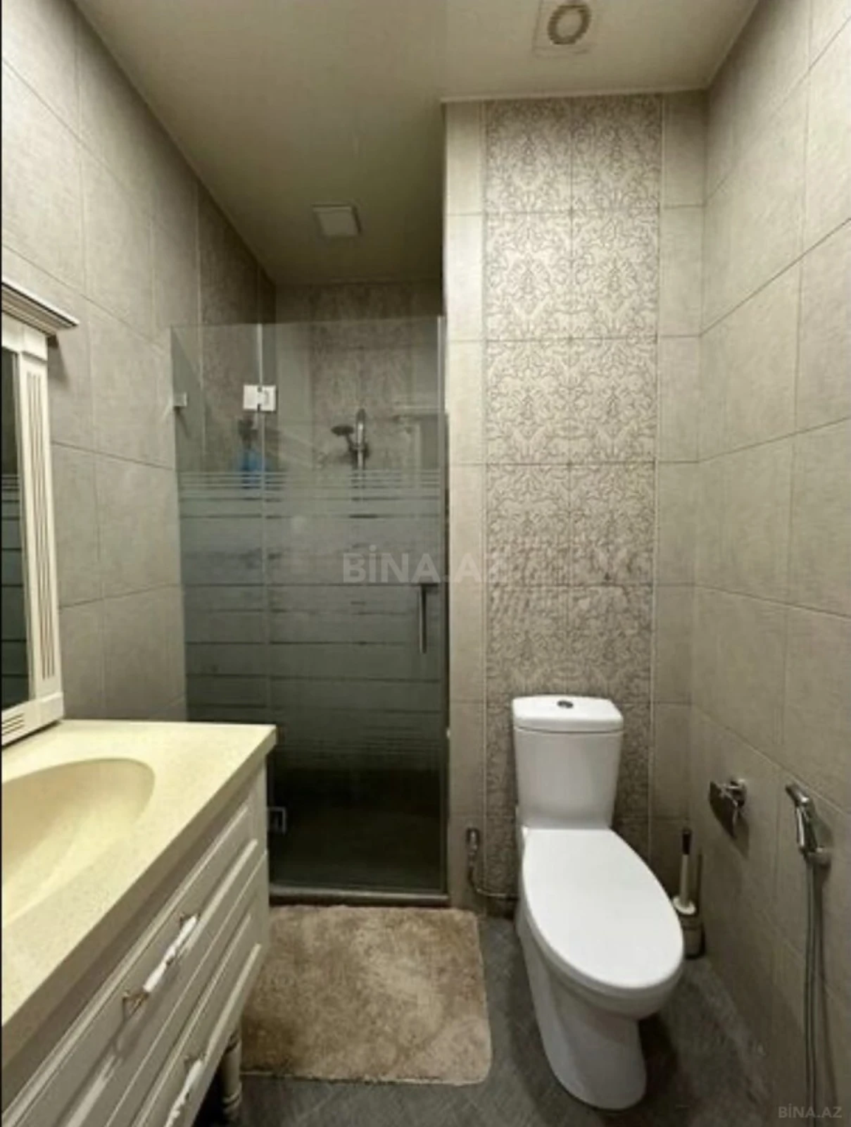 Kirayə verilir 3 otaqlı mənzil 130 m²