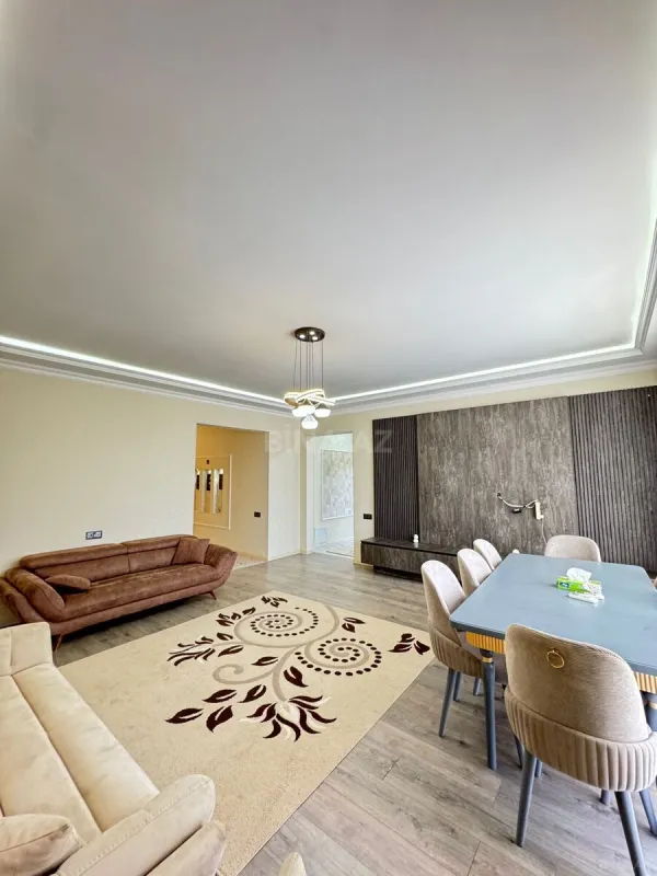 Satılır 4 otaqlı həyət evi 190 m²