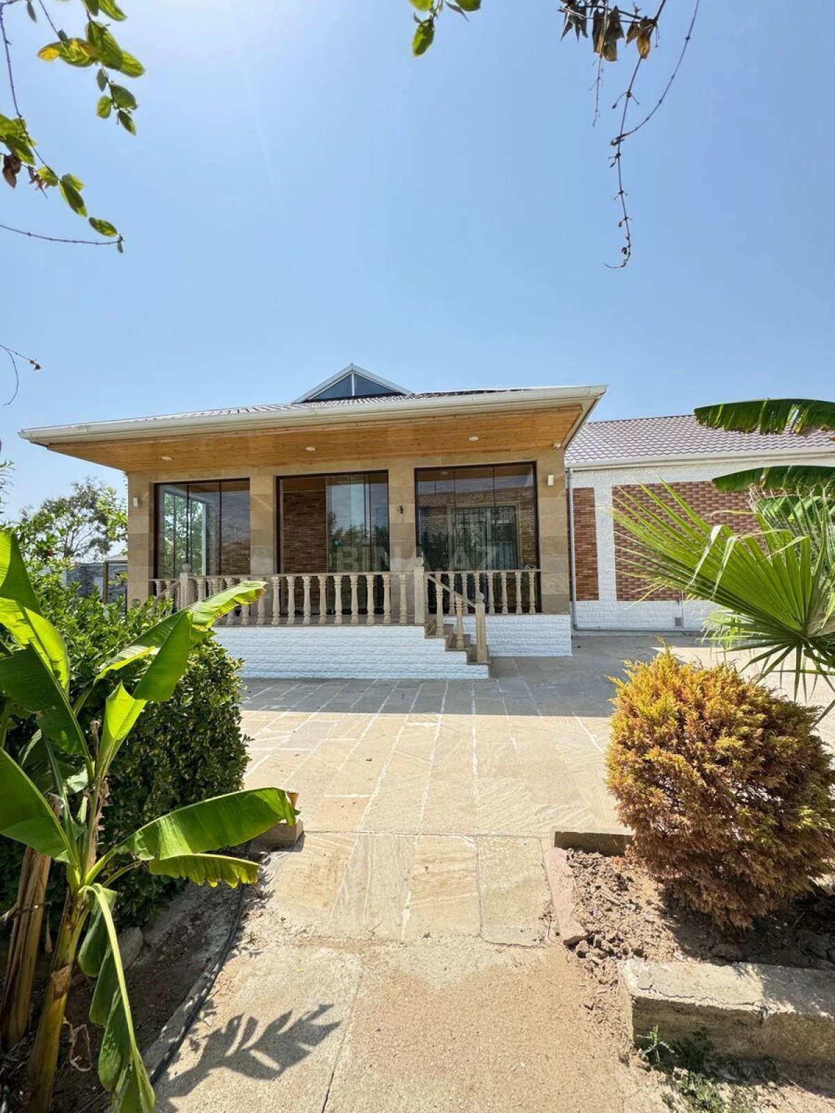 Satılır 4 otaqlı həyət evi 190 m²