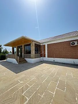 Satılır 4 otaqlı həyət evi 190 m²