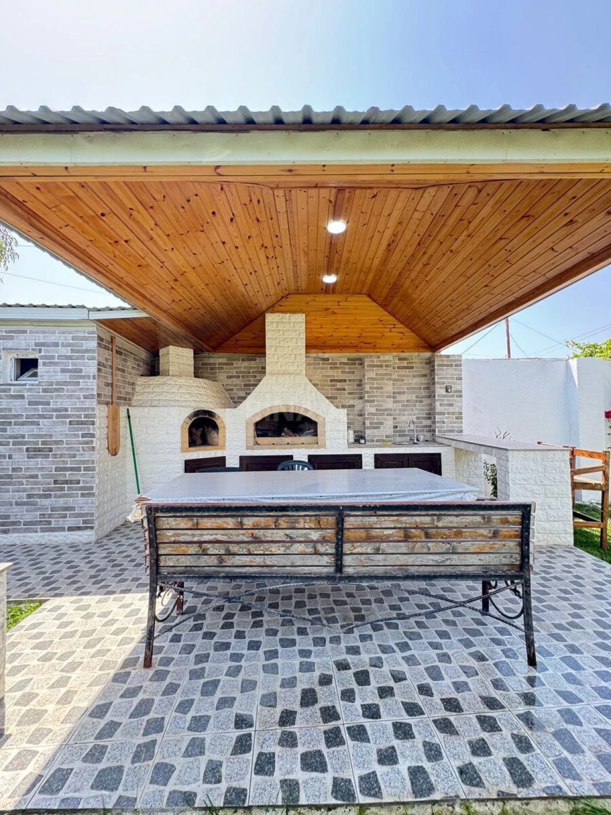 Satılır 4 otaqlı həyət evi 190 m²