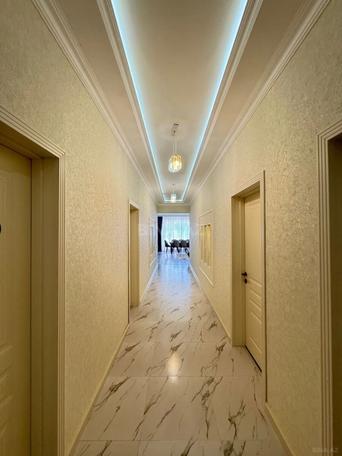 Satılır 4 otaqlı həyət evi 190 m²