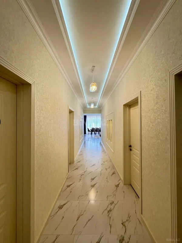 Satılır 4 otaqlı həyət evi 190 m²