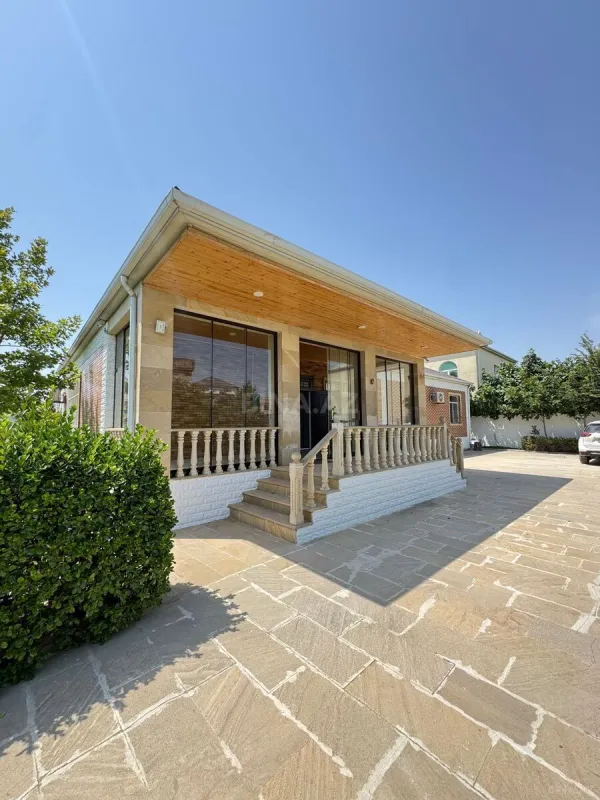 Satılır 4 otaqlı həyət evi 190 m²