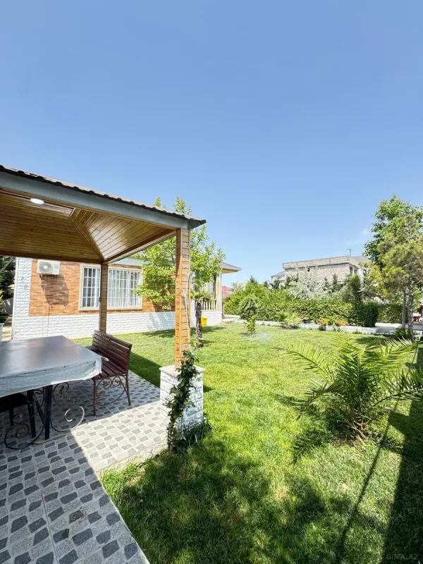 Satılır 4 otaqlı həyət evi 190 m²