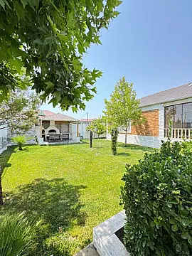 Satılır 4 otaqlı həyət evi 190 m²